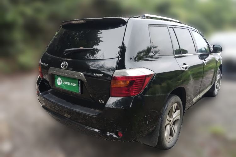 Used Toyota Highlander 2011 2.7L Two-Wheel Drive 7-Seater Luxury Edition Rear Right 45 Deg