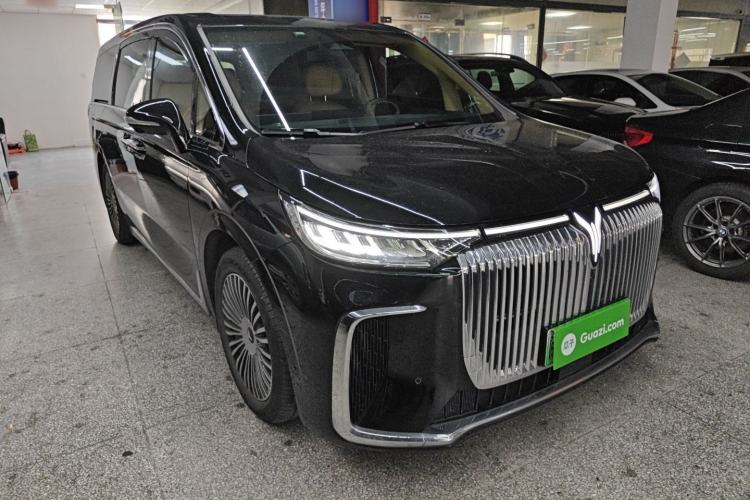 Used VOYAH Dream 2025 PHEV Four-Wheel Drive Excellence Kunpeng Edition
