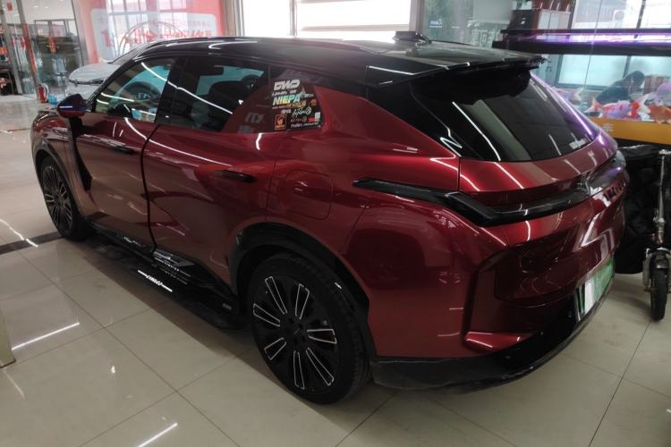 Used Lynk & Co 08 EM-P 2023 120km Long-Range Halo Exterior 2