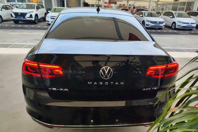 Used Volkswagen Magotan 2020 330TSI DSG Luxury Edition
