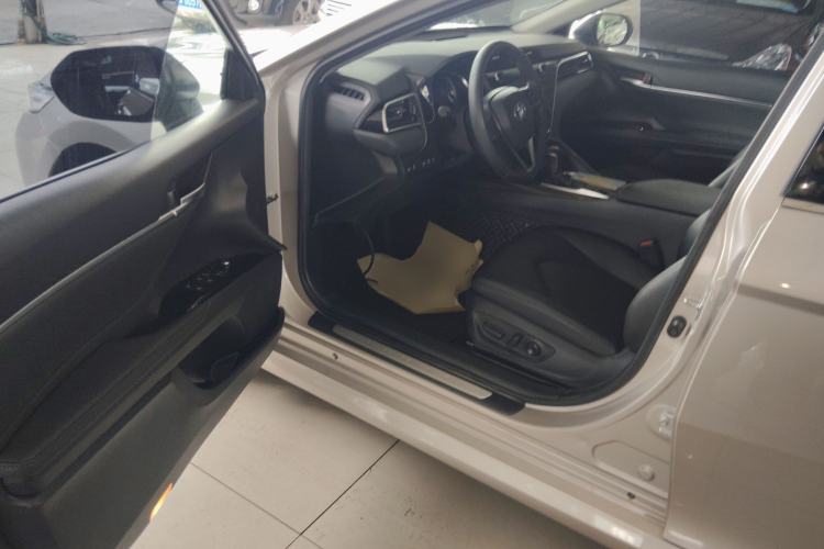 Used Toyota Camry 2019 Revised Version 2.0G Luxury Edition Driver Seat