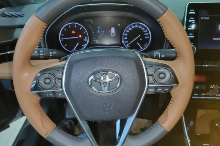 Used Toyota Avalon 2019 2.5L Touring Premium Version China VI Standard Steering Wheel