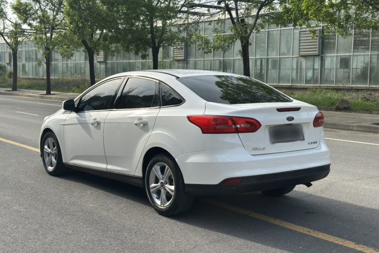Used Ford Focus 2017 Sedan 1.6L Automatic Comfort Plus SmartDrive Edition Exterior 1
