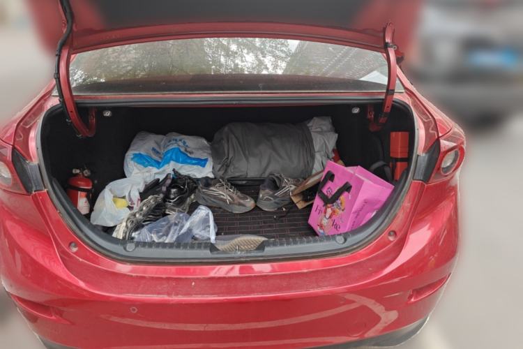 Used Mazda 3 Axela 2017 Sedan 1.5L Automatic Comfort Model Emission Standard China V
