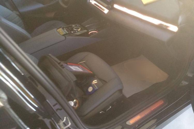 Used BMW i5 2024 eDrive 35L Prestige Luxury Package
