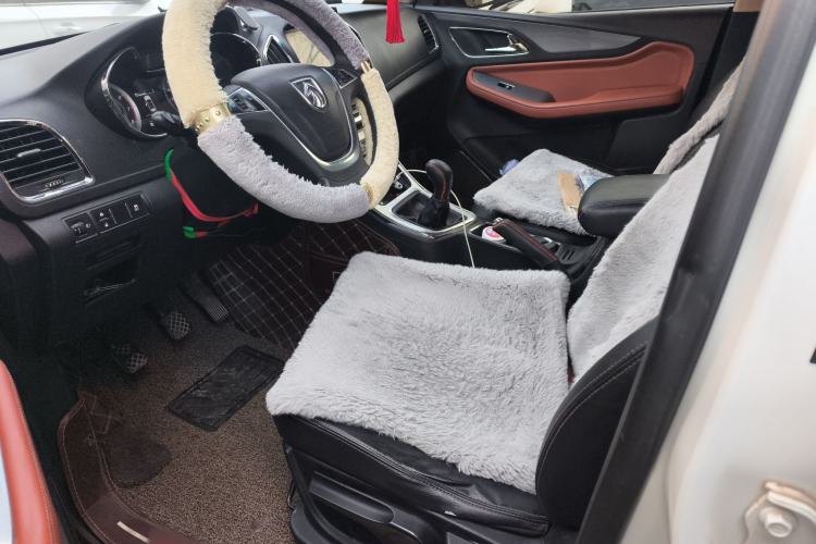 Used Baojun 560 2015 1.8L Manual Elite Edition