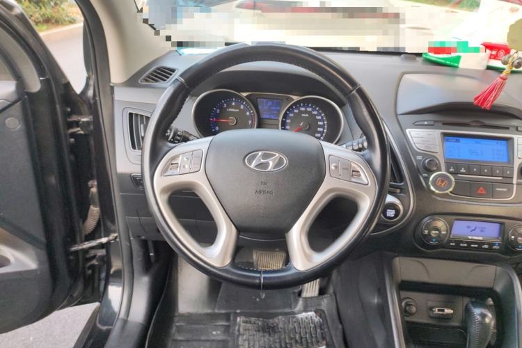 Used Hyundai ix35 2013 2.0L Automatic Two-Wheel Drive Leading GLX China IV Standard
