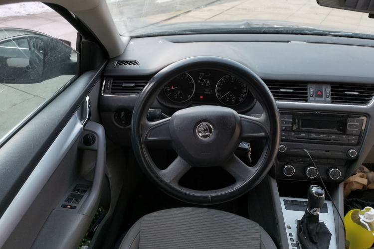 Used Skoda Octavia 2015 1.6L Automatic Yijie Edition
