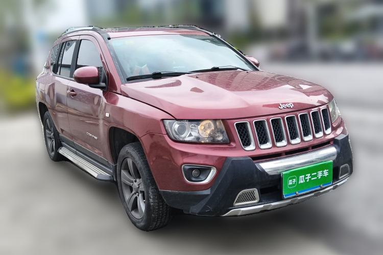 Used Jeep Compass 2014 Revised Version 2.4L Four-Wheel Drive Comfort Edition Front Right 45 Deg