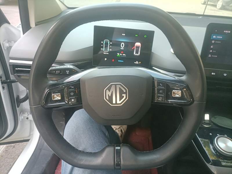 Used MG 4 EV 2022 425 km Luxury Edition — 10