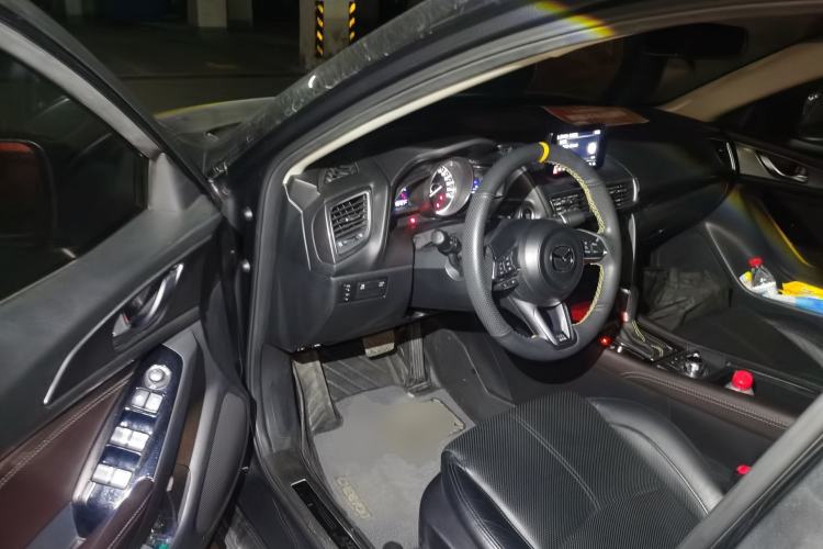 Used Mazda Mazda 3 Axela 2017 Sedan 2.0L Automatic Prestige Model China V Standard
