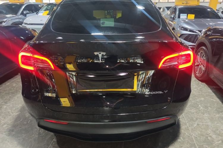 Used Tesla Model Y 2023 Rear-Wheel-Drive Version