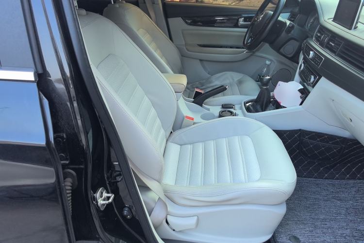 Used FORTHING Joyear S50 2017 1.5L Manual Luxury Model
