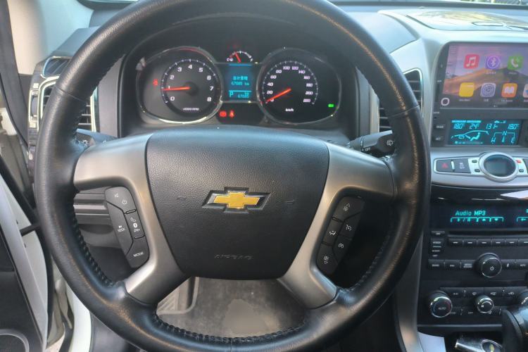 Used Chevrolet Captiva 2017 2.4L 4x4 Flagship Edition 7-Seater