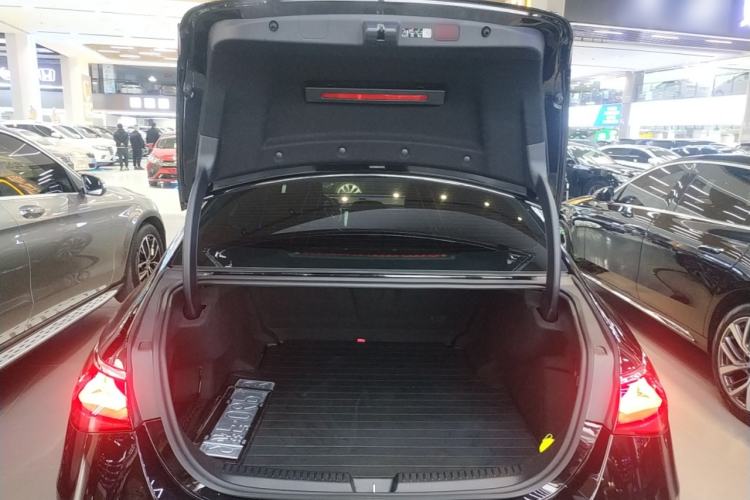 Used Mercedes-Benz E-Class 2024 E 300 L Luxury Model Trunk