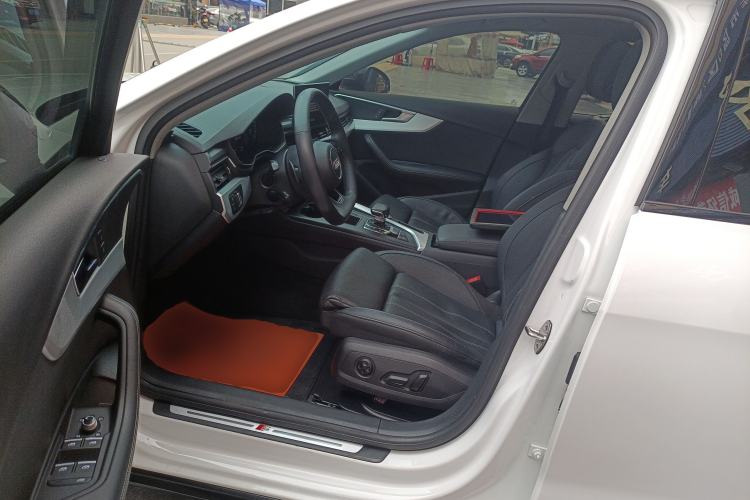 Used Audi A4L 2022 40 TFSI Luxury Dynamic Model Left Front Seat