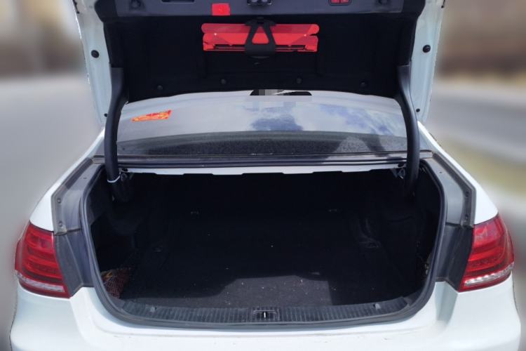 Used Mercedes-Benz E-Class 2015 Facelift E 200 L Sport Edition