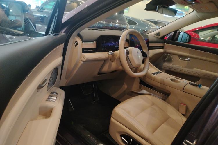 Used Hima AITO M5 2025 Extended-Range Ultra All-Wheel-Drive Version
