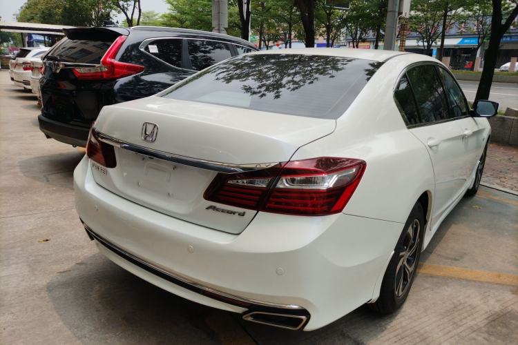 Used Honda Accord 2016 2.0L Elite Edition
