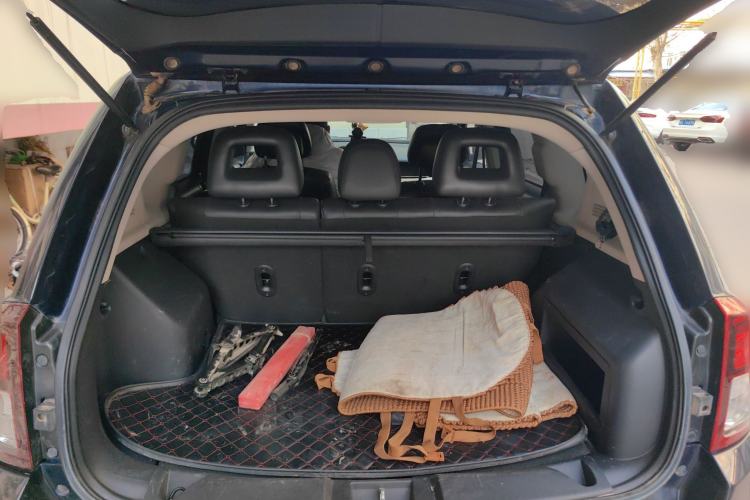 Used Jeep Compass 2014 Revised Version 2.4L Four-Wheel Drive Comfort Edition Trunk