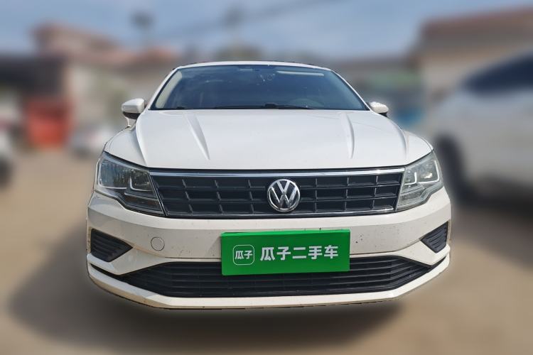 Used Volkswagen Jetta 2017 1.5L Manual Fashion Edition