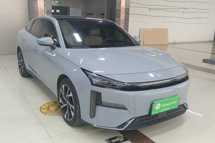 Used Geely Galaxy L6 2023 125km Starship
