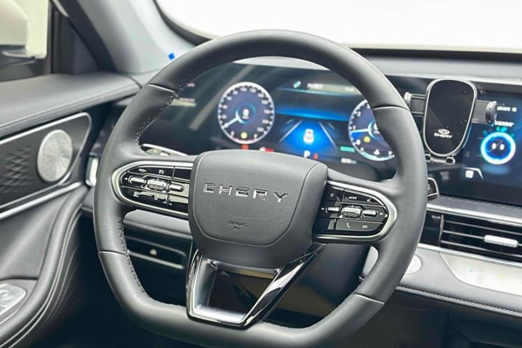 Used Chery Tiggo 7 PLUS 2023 Champion Edition 1.6 TGDI DCT Extraordinary Version