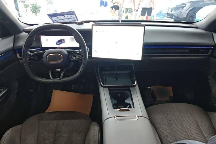 Used Lynk & Co 07 2024 EM-P 126 Long-Range Ultra
