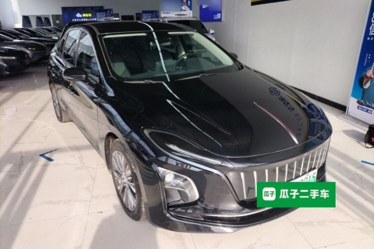 Used Hongqi E-QM5 2022 431 km Charge & Enjoy Edition
