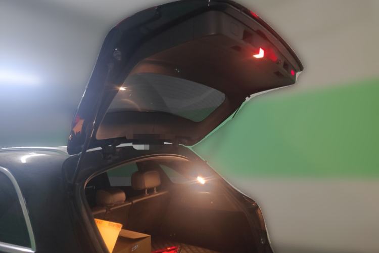 Used Mercedes-Benz GLC 2019 GLC 260 L 4MATIC Dynamic Model Trunk