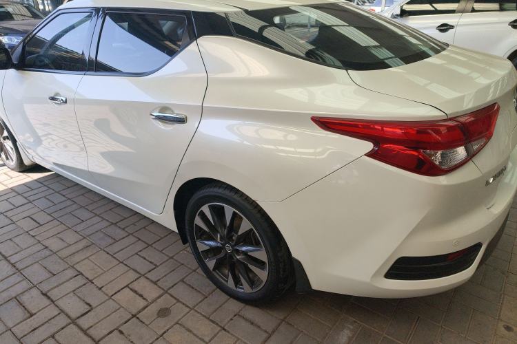 Used Nissan Lannia 2016 1.6L CVT Smart Cool Edition Exterior 3