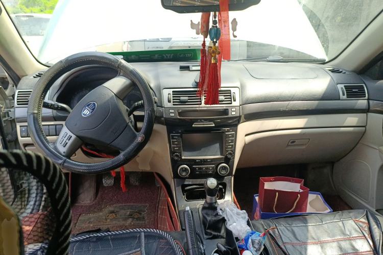 Used Bestune B70 2011 2.0L Manual Fashionable Edition