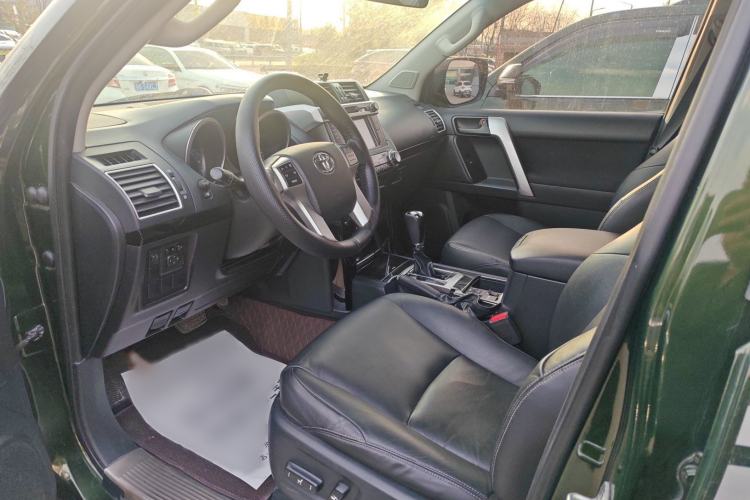 Used Toyota Prado 2016 2.7L Automatic Standard Edition Interior 1