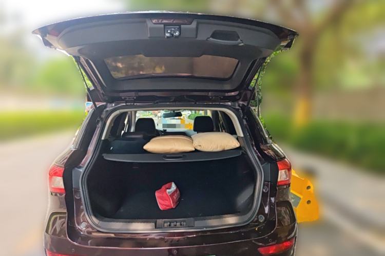 Used GAC Trumpchi GS4 2017 235T Automatic Two-Wheel Drive Luxury Smart Connectivity Version Trunk