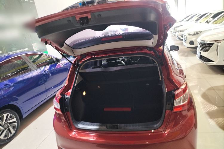 Used Nissan Tiida 2019 1.6L CVT Smart Drive Version China VI Standard