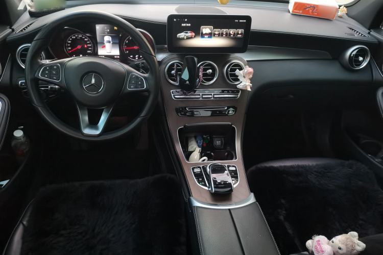 Used Mercedes-Benz GLC 2019 GLC 300 L 4MATIC Dynamic Model