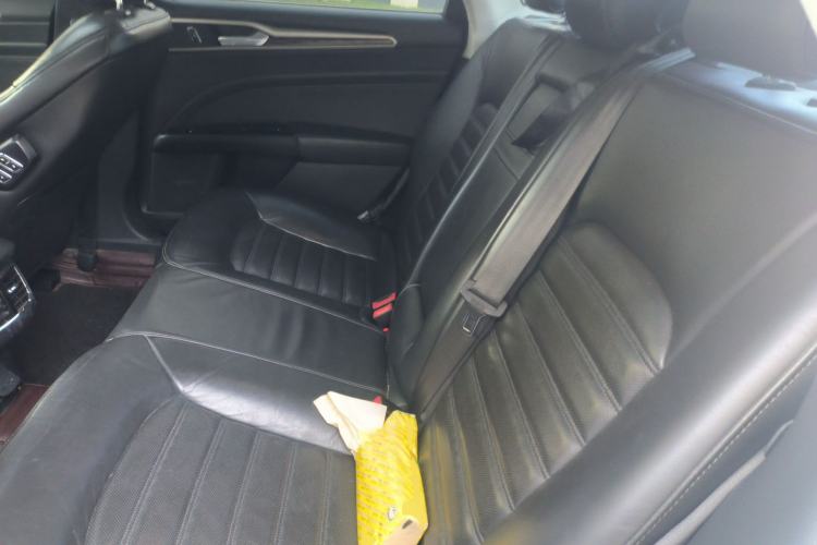 Used Ford Mondeo 2013 2.0L GTDi240 Flagship Edition Left Rear Seat