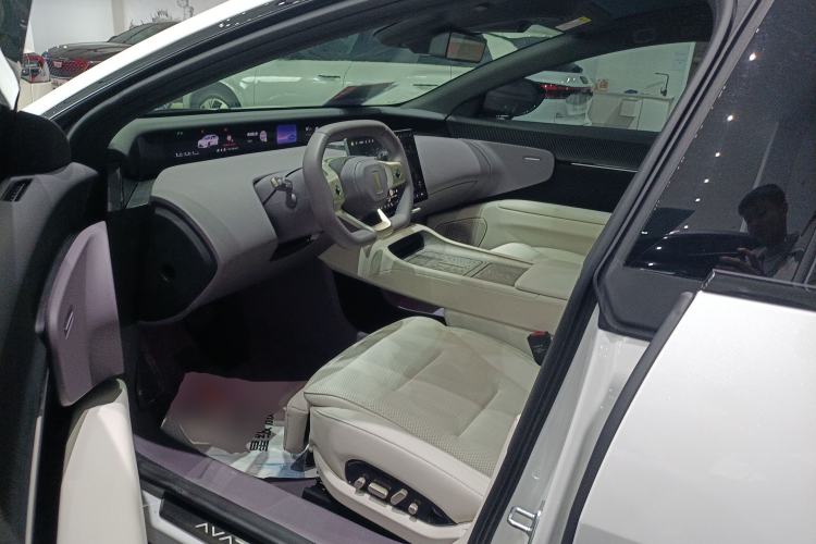 Used Avatr 12 2025 Year Updated Ultra Extended-Range Version Left Front Seat