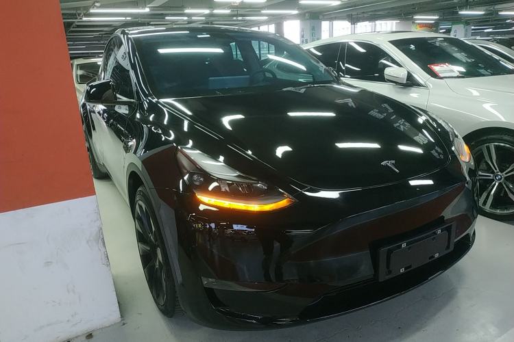 Used Tesla Model Y 2021 Standard Range Rear-Wheel Drive Version
