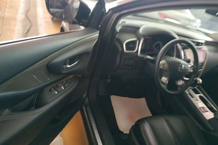 Used Nissan Murano 2021 2.5L XL Two-Wheel Drive Smart Connect Luxury Edition