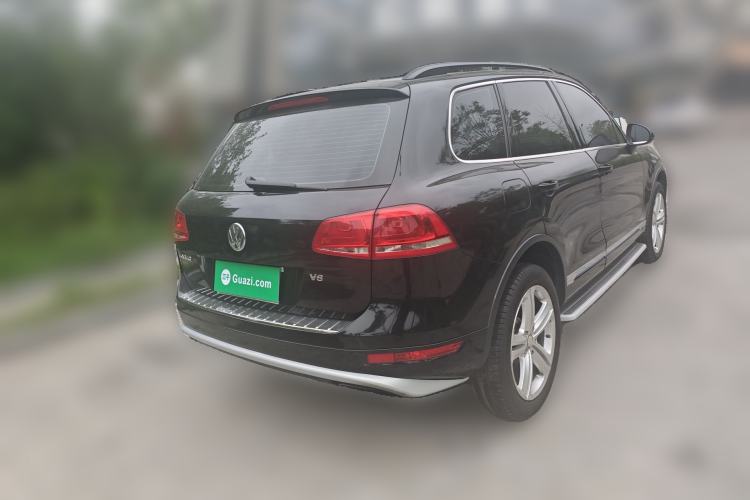 Used Volkswagen Touareg 2011 3.0 TSI Comfort Version Rear Right 45 Deg