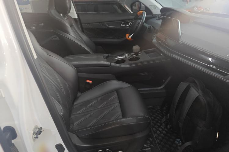 Used CHANGAN UNI-K 2024 2.0T Two-Wheel Drive Global Edition Right Front Seat