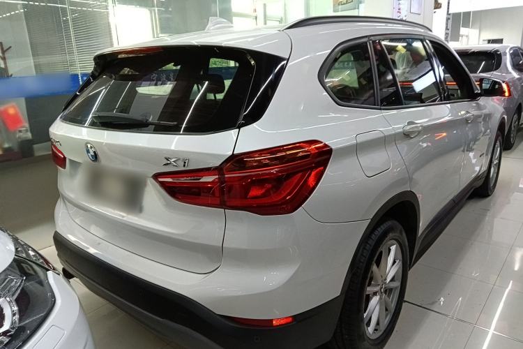 Used BMW X1 2016 sDrive18Li Fashion Model Rear Right 45 Deg