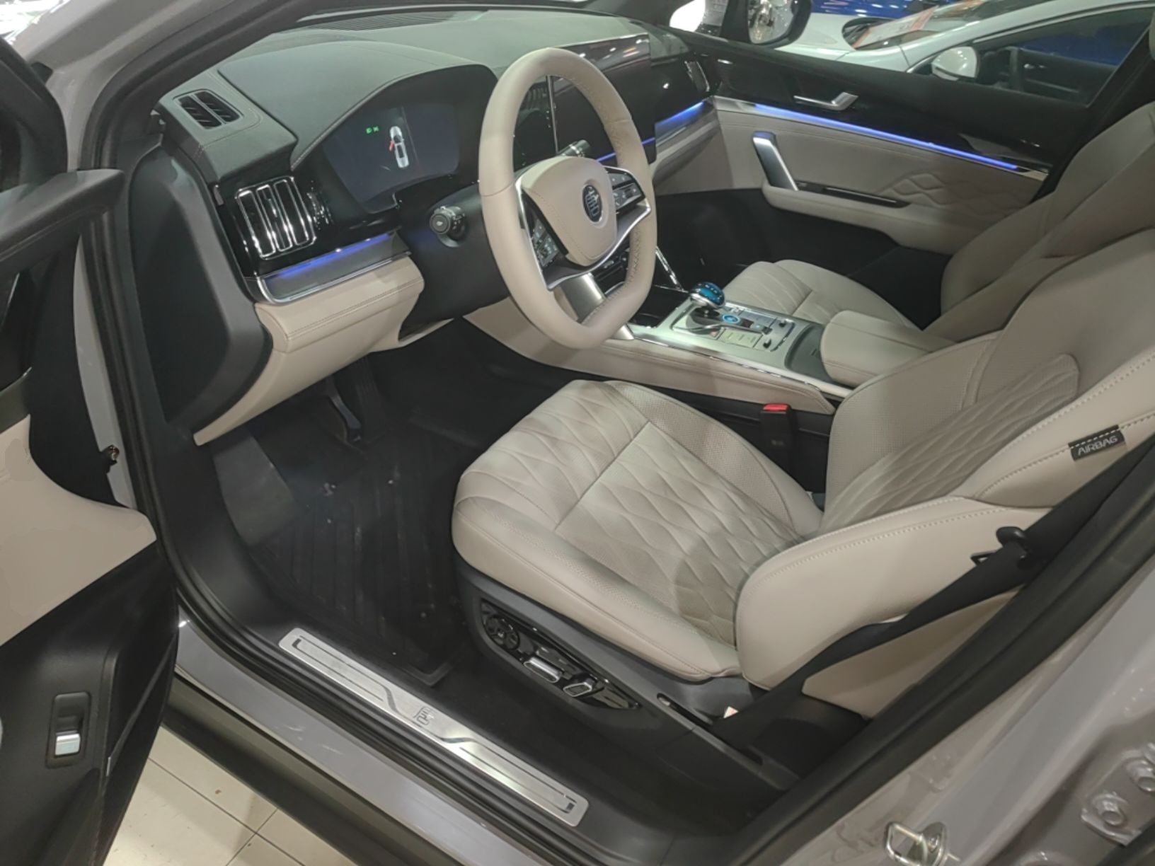 BYD Tang New Energy 2025 Intelligent Driving Version DM-i 115KM Prestige Edition - Executive — снимка 18