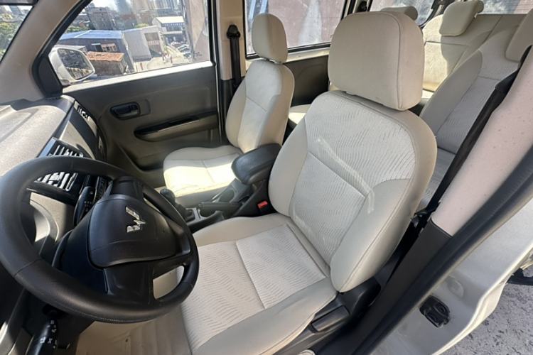 Used Wuling Rongguang V 2016 1.5L Standard Version