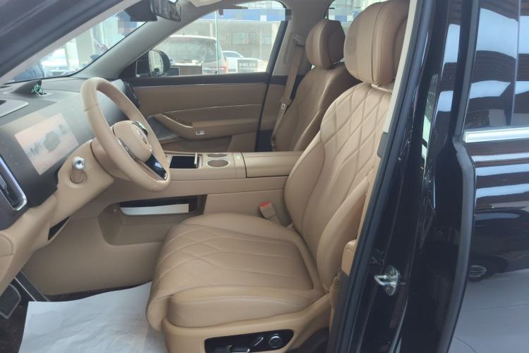 Used Hima AITO M8 2025 Extended-Range Max+ Version 53.4 kWh 6-Seater Edition