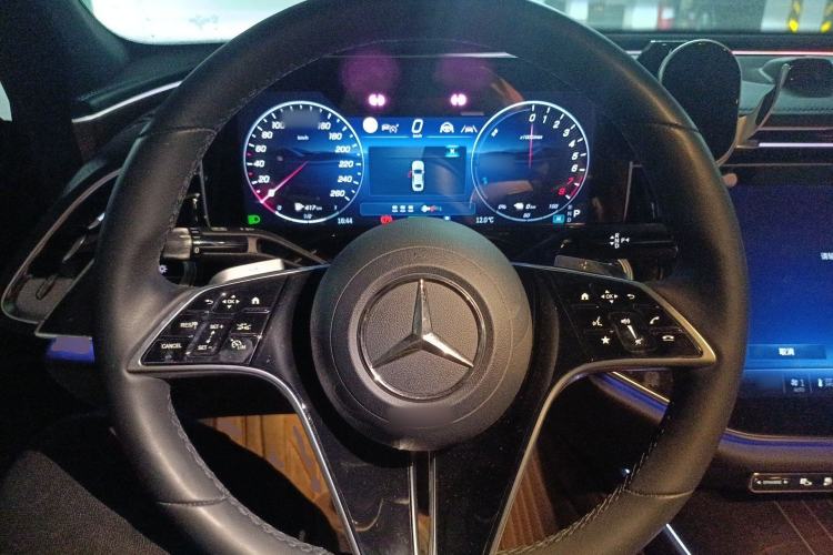 Used Mercedes-Benz E-Class New Energy 2024 E 350 e L Plug-in Hybrid Sedan Steering Wheel