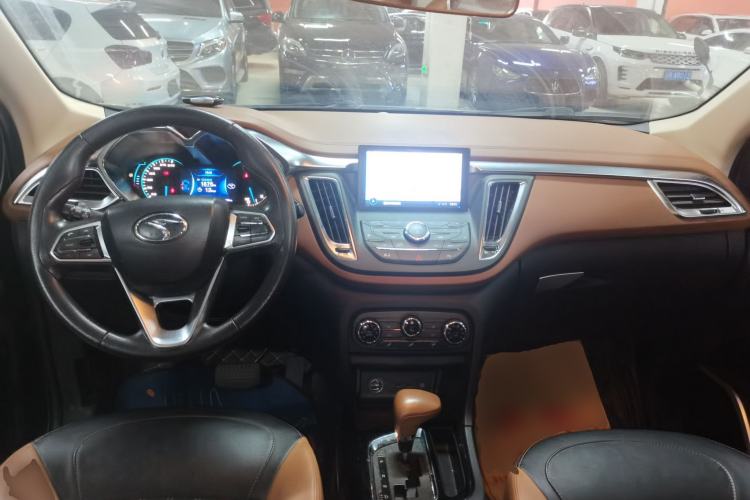 Used Soueast DX7 2017 1.5T Automatic Glory Edition Center Console