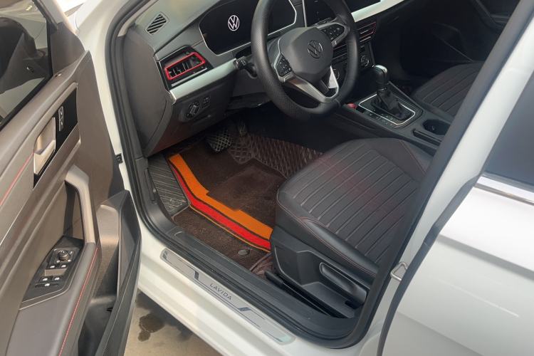 Used Volkswagen Lavida 2023 300TSI DSG Starry Full-Comfort Edition
