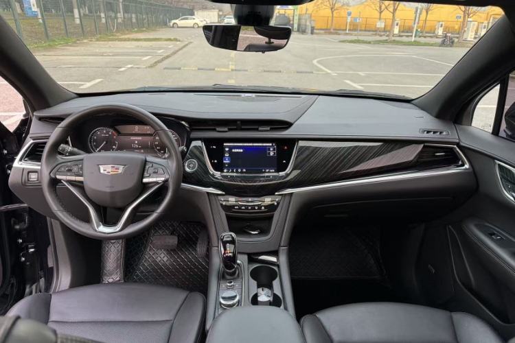 Used Cadillac XT6 2022 2.0T Six-Seater Four-Wheel Drive Luxury 120th Anniversary Limited Edition
